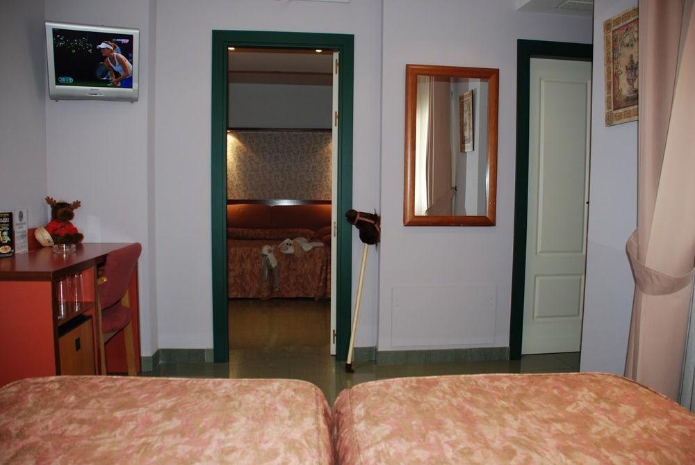 Hotel Jardin De Aranjuez Eksteriør bilde